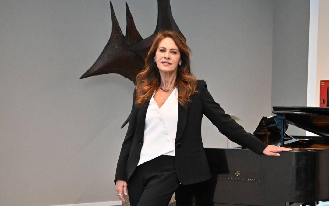 Elena Sofia Ricci: “Prima serata troppo tardi, mancanza di rispetto per il pubblico”