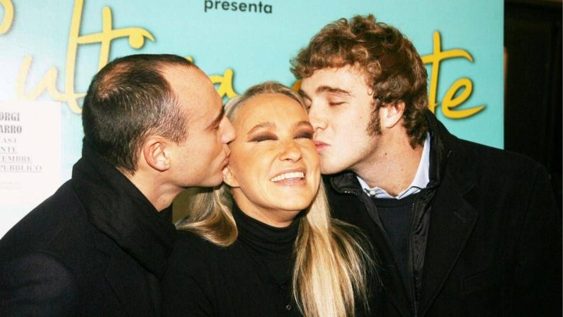 Eleonora Giorgi, il ricordo dei figli a Verissimo e l’annuncio: “Andrea Rizzoli presto papà”