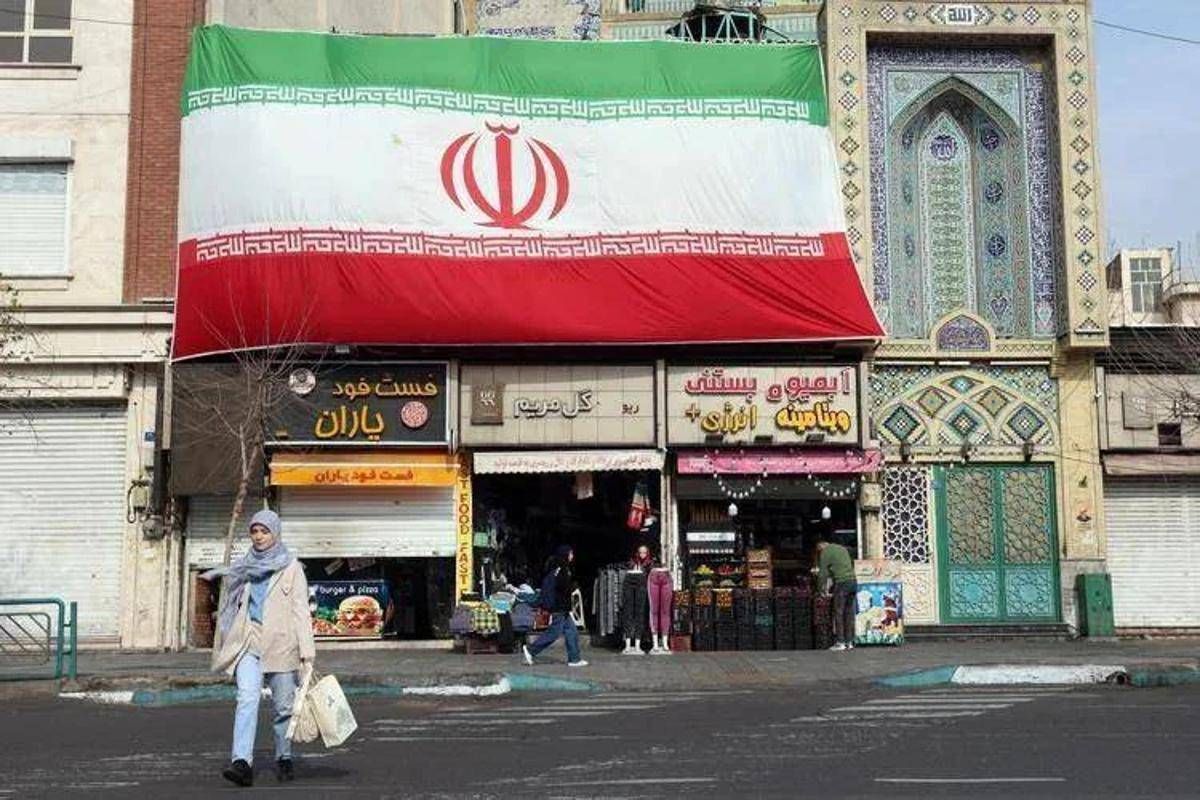 https://www.quotidianodelsud.it/wp-content/uploads/2026/10/iran-bandiera-afp.jpeg