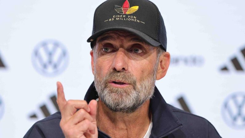 Klopp replica ad AfD: “Non commento certe assurdità”. Cos’è successo