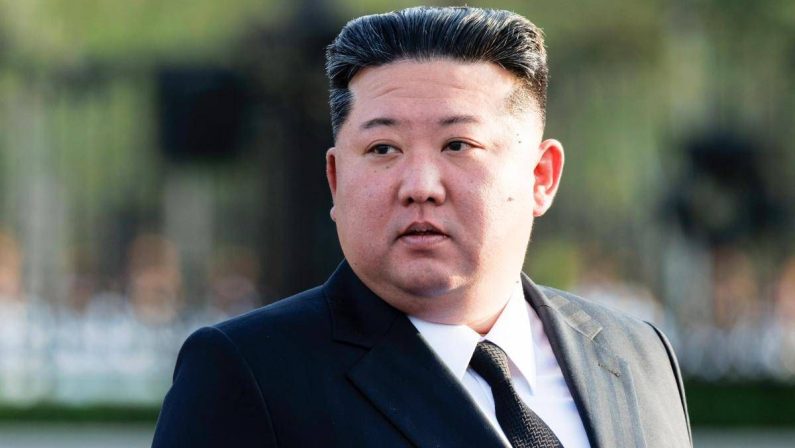 “Kim Jong Un pesa oltre 140 chili”: l’allarme dell’intelligence sudcoreana sulla sua salute