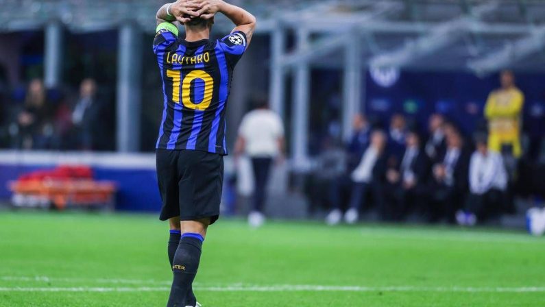 Inter, l’infortunio di Lautaro complica i piani: Chivu perde il suo capitano