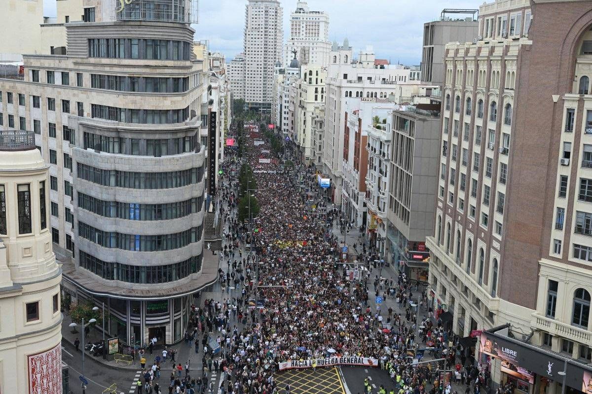 https://www.quotidianodelsud.it/wp-content/uploads/2026/10/madrid-manifestazione8-afp.jpeg