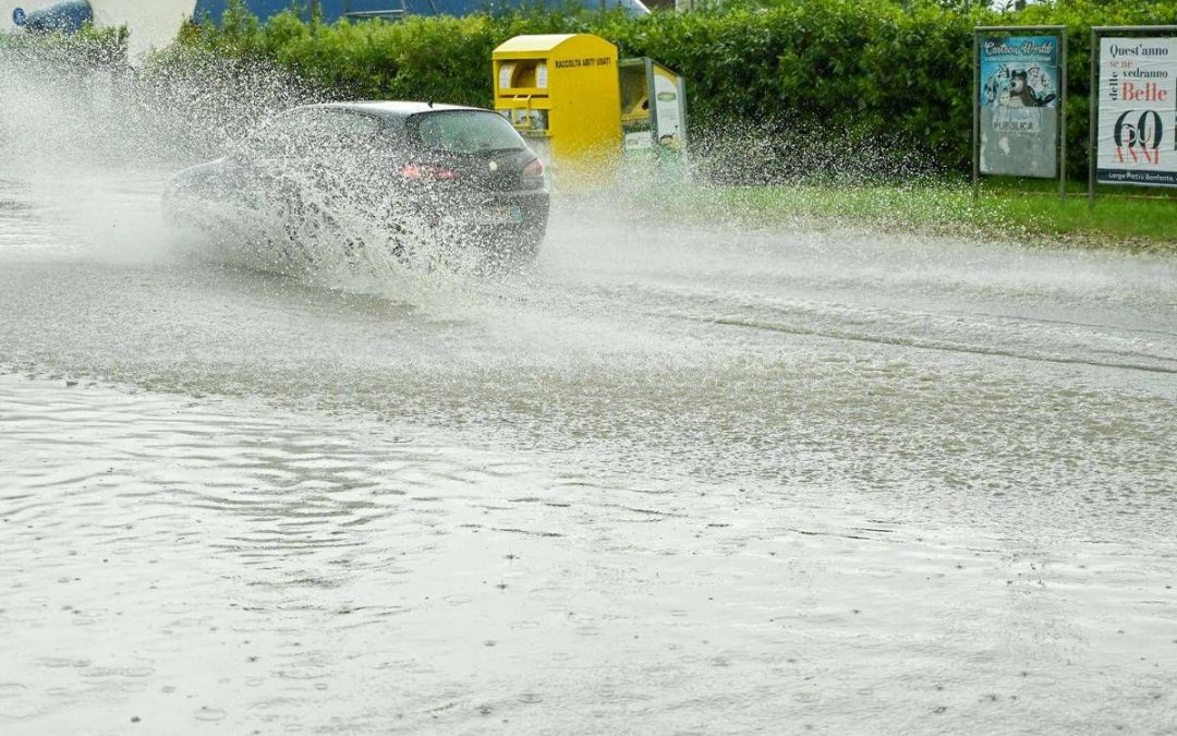Allerta meteo arancione in Toscana, domani scuole chiuse in vari comuni
