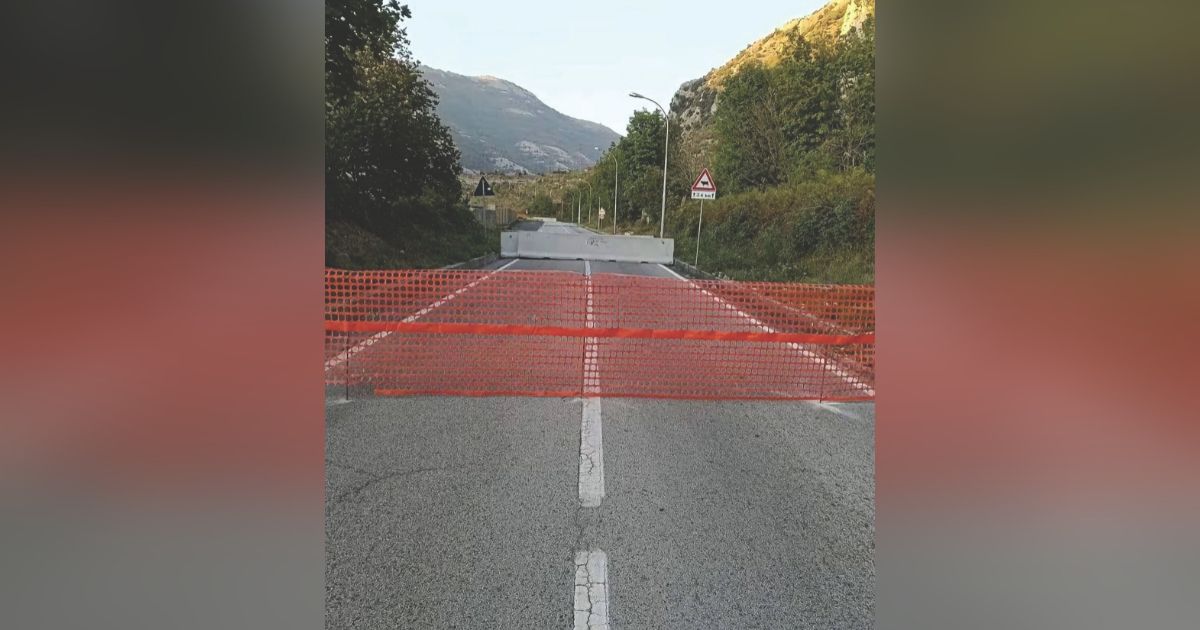 https://www.quotidianodelsud.it/wp-content/uploads/2026/10/maratea-lo-sbarramento-sulla-provinciale-3.jpg