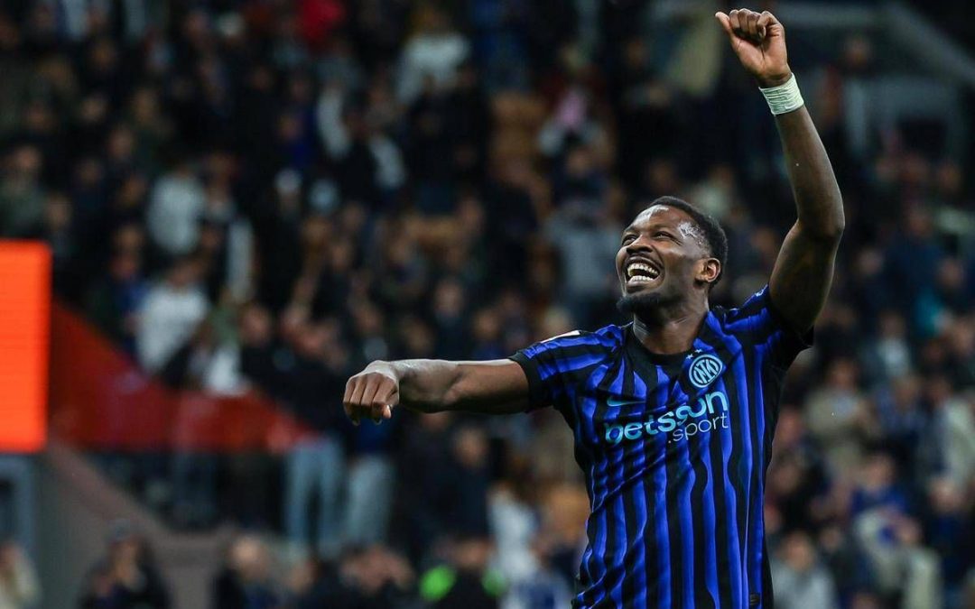 Inter, Thuram viene riconosciuto per strada e si finge… Leao