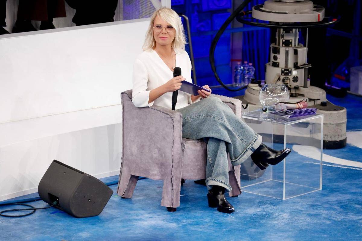 https://www.quotidianodelsud.it/wp-content/uploads/2026/10/maria-de-filippi-nuova-ufs.jpeg