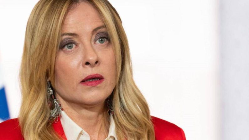 Caro energia, Meloni sente leader Ue: “Ridurre il costo e tutelare competitività industria”