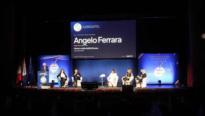 IA, Meritocrazia Italia lancia proposta di legge: “L’uomo non sia sostituito dagli algoritmi”