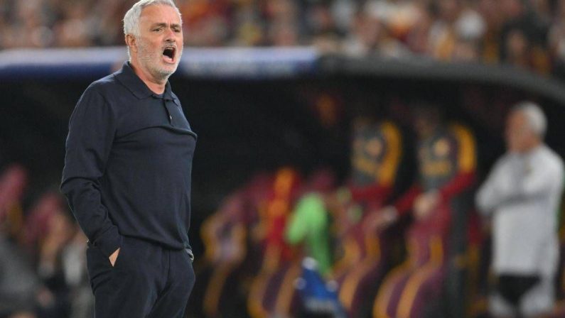 Mourinho: “Sul 3-1 per tutti la partita era morta invece erano morti i giocatori della Roma”