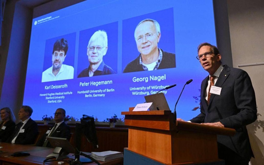 Nobel per la Medicina a Karl Deisseroth, Peter Hegemann e Georg Nagel