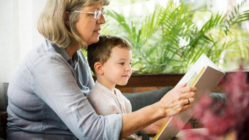 Festa dei Nonni oggi 2 ottobre: la storia, i numeri e il ruolo nelle famiglie italiane