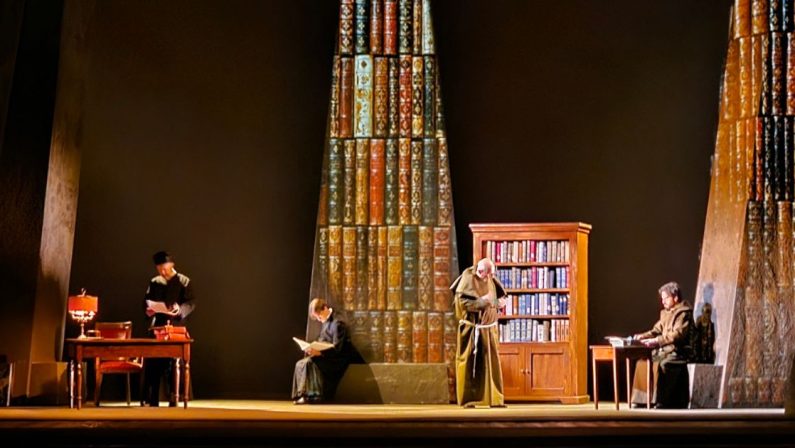 L’opera teatrale su Natuzza Evolo al Politeama di Catanzaro