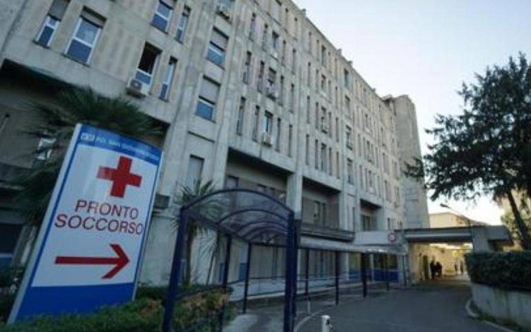 Cede un balcone nel Napoletano, quattro feriti: due sono ricoverati in codice rosso