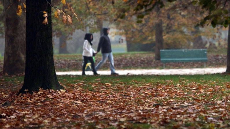 Sole e caldo anomalo fino a 20°C, poi cambia tutto: quando arriva il freddo