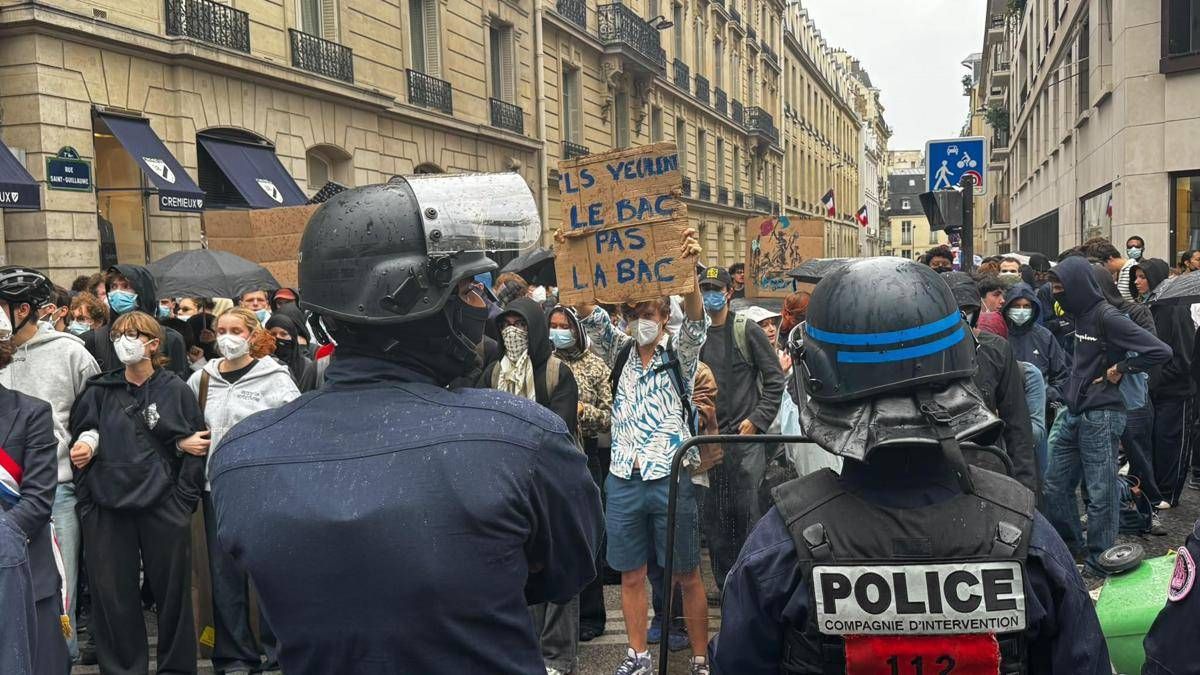 https://www.quotidianodelsud.it/wp-content/uploads/2026/10/parigi-proteste-adn-1.jpeg
