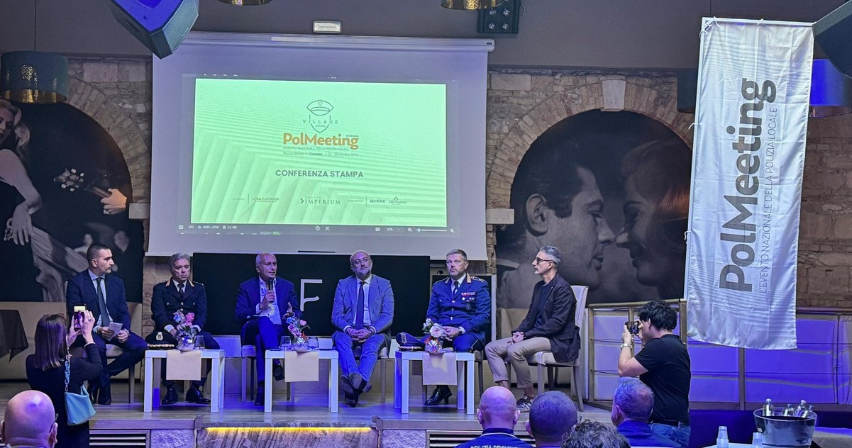 https://www.quotidianodelsud.it/wp-content/uploads/2026/10/polmeeting-2026.jpg