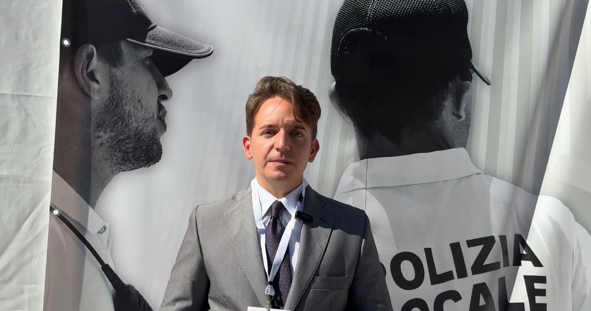 https://www.quotidianodelsud.it/wp-content/uploads/2026/10/polmeeting-comandante.jpeg