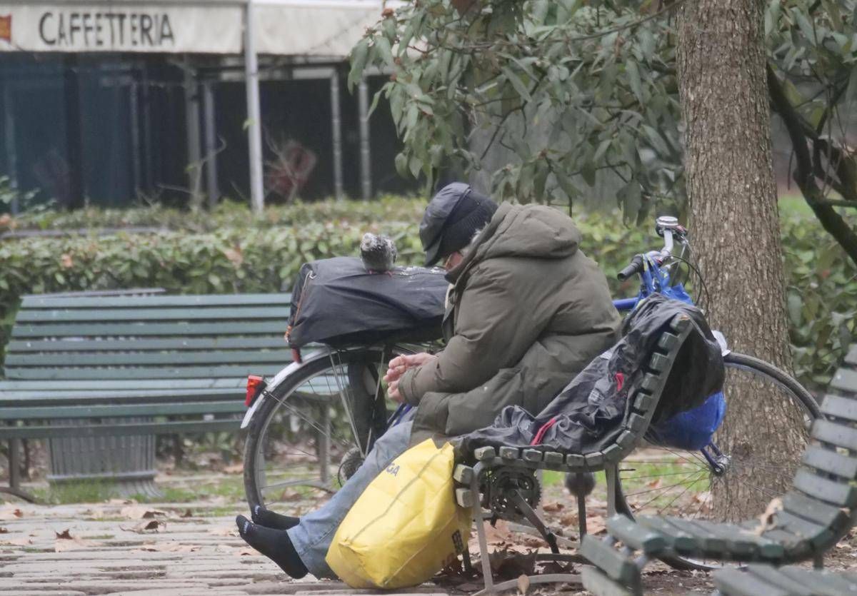 https://www.quotidianodelsud.it/wp-content/uploads/2026/10/poverta.jpeg