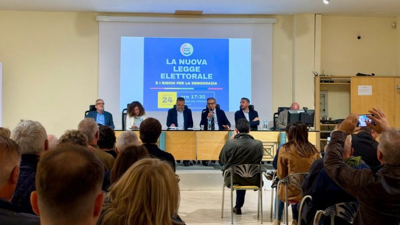 Riforma elettorale nel mirino, confronto a Rende