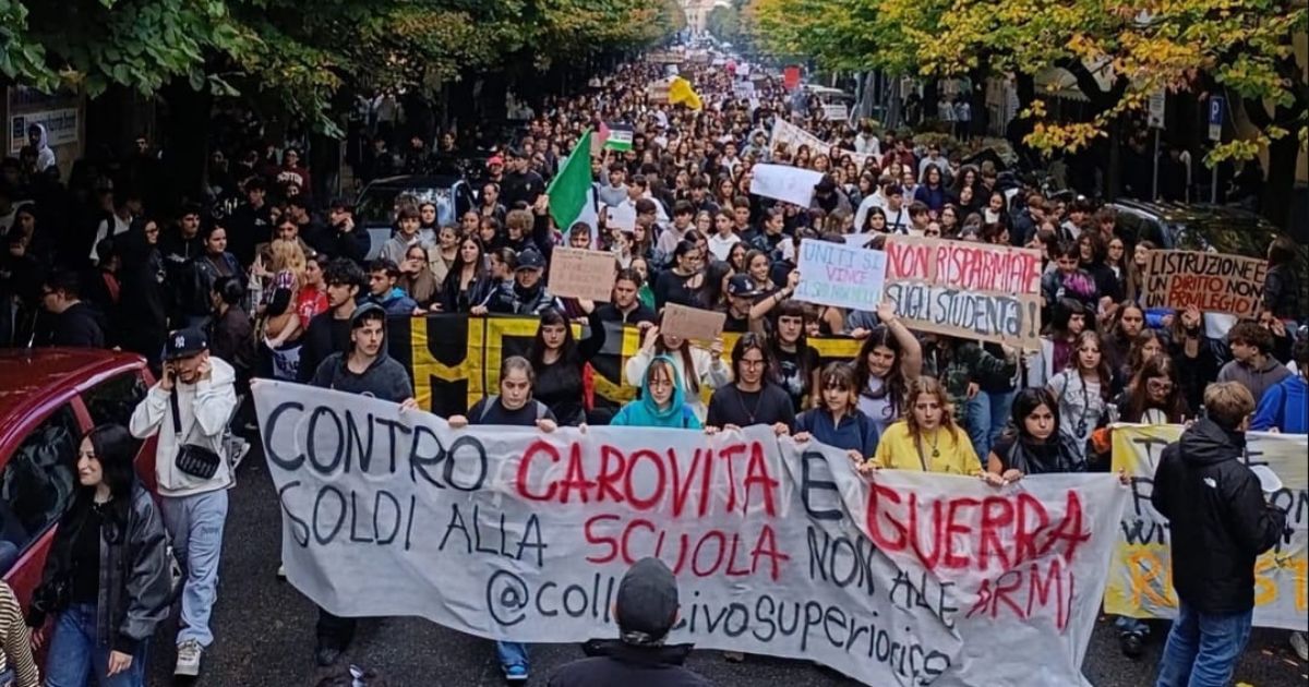 https://www.quotidianodelsud.it/wp-content/uploads/2026/10/proteste-cosenza.jpg
