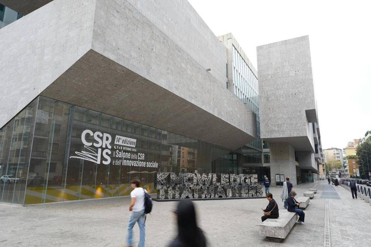 https://www.quotidianodelsud.it/wp-content/uploads/2026/10/salonecsr-chiusura.jpeg