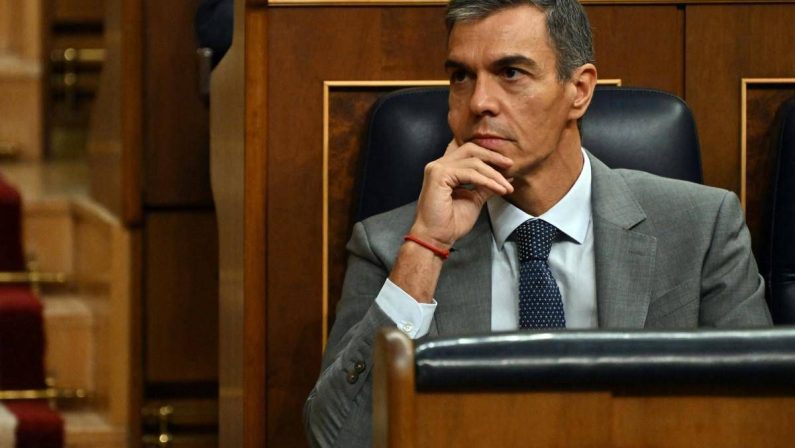 Spagna, Sanchez annuncia elezioni anticipate il 29 novembre