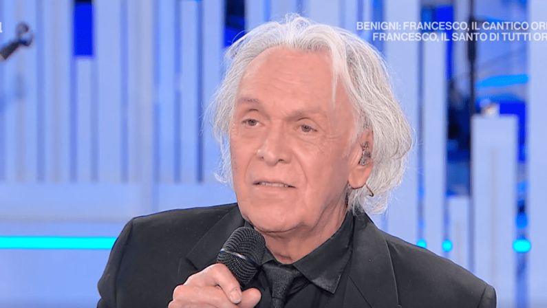 Domenica In, tensione in studio: Riccardo Fogli si agita per la foto ‘persa’. Cosa è successo