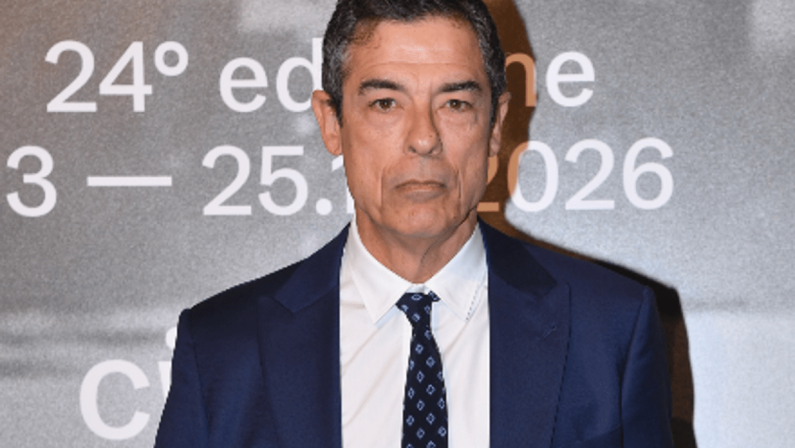 Guerriglia a Milano, Alessandro Gassmann: “È inevitabile che i più deboli diventino violenti”