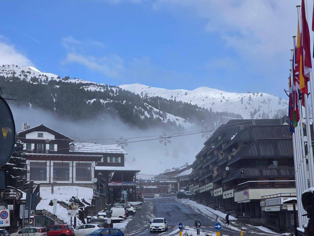 https://www.quotidianodelsud.it/wp-content/uploads/2026/10/sestriere-neve-valchisoneit.jpeg