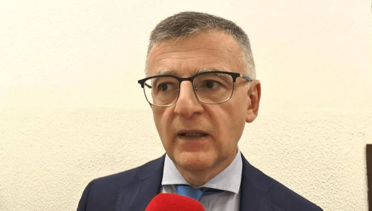 https://www.quotidianodelsud.it/wp-content/uploads/2026/10/silvestris-aiom-comm.png