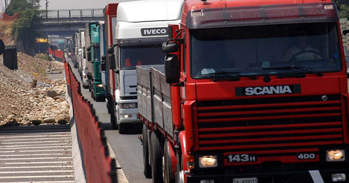 https://www.quotidianodelsud.it/wp-content/uploads/2026/10/tir-camion.jpg
