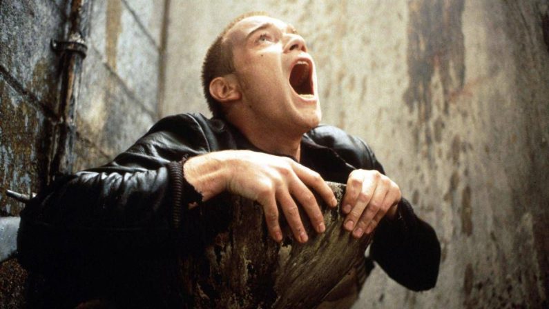 Trainspotting torna in sala dopo 30 anni, un film che cambiò la storia del cinema
