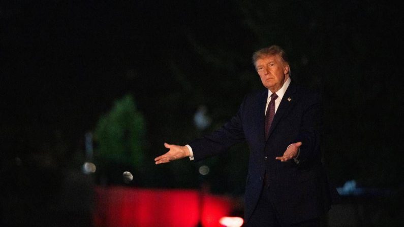 Iran, la promessa di Trump: “La guerra finirà dopo le elezioni di midterm”