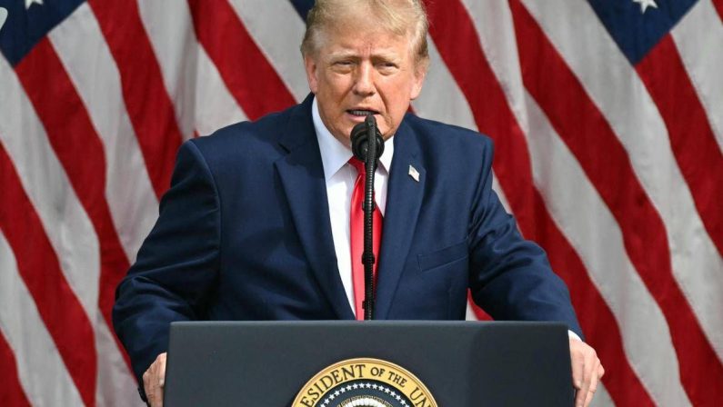 Ucraina-Russia, nuovo affondo di Trump: “Putin vorrebbe accordo ma Zelensky no”