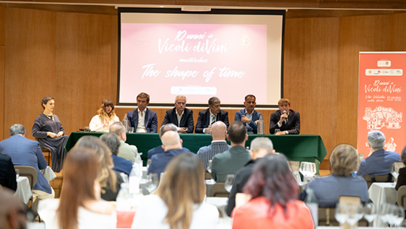 Vicoli diVini, dieci anni di vino e territorio: Vibo si prepara alla festa