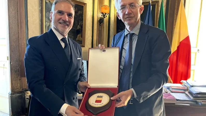 Napoli, si è insediato il nuovo questore Fausto Lamparelli