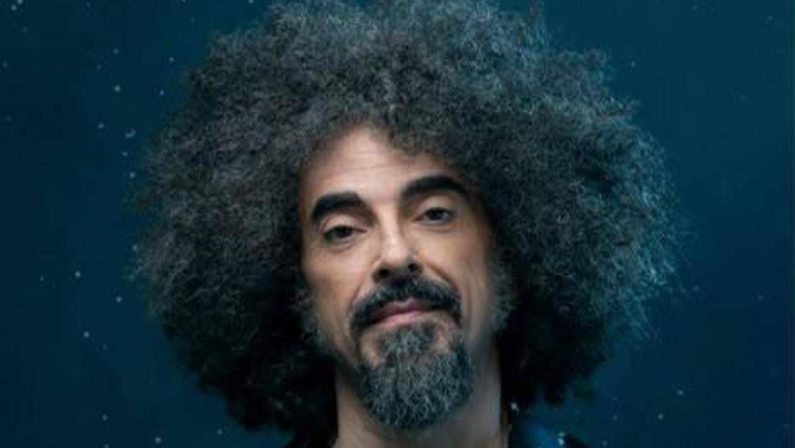 Caparezza: “L’arte contagia, la politica polarizza. Solidarietà ad autotrasportatori e lavoratori”